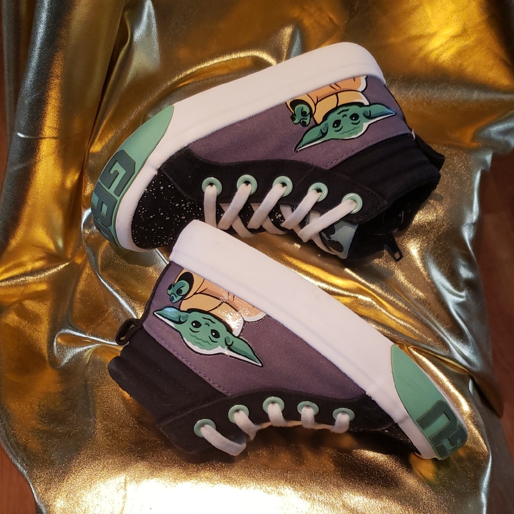 Kids High-Top Sneakers with Green Character Accent